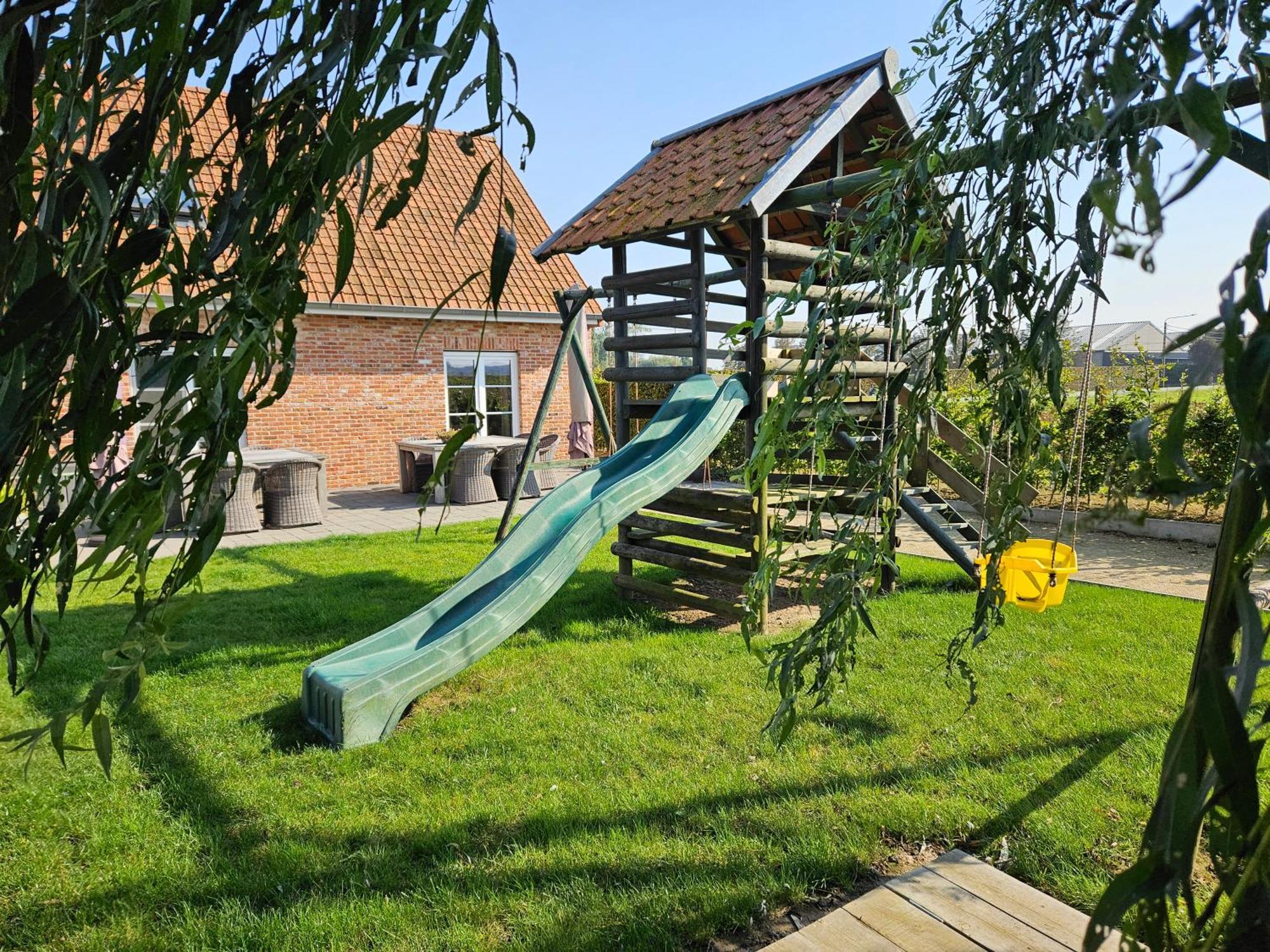 'T Hooghe Licht Bed & Breakfast Zonnebeke Exteriör bild
